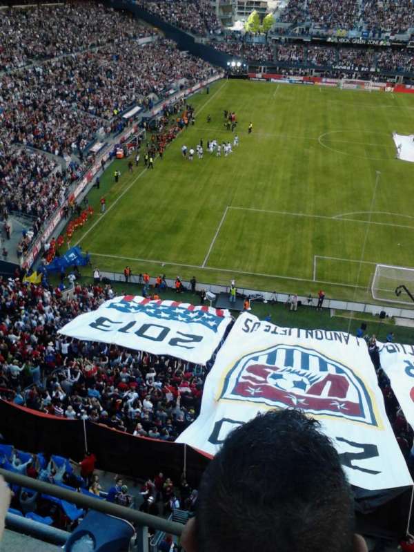 Lumen Field, section: 323, row: B, seat: 11