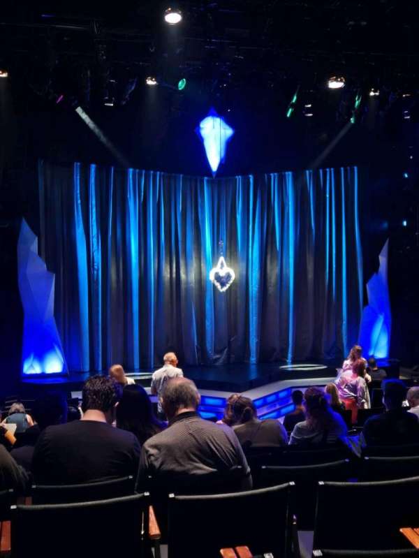 Daryl Roth Theatre, section: Orchestra, row: R, seat: 116