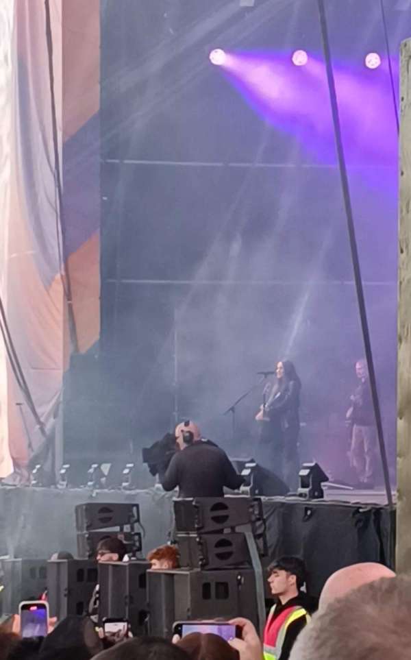 Malahide Castle, Festival, section: Front Standing