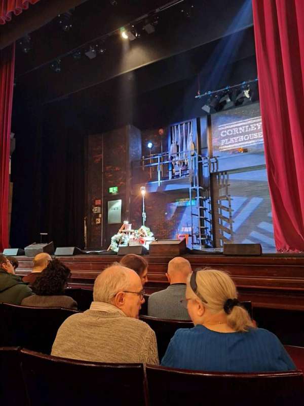 Apollo Theatre, section: Stalls, row: E, seat: 3