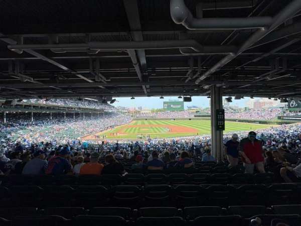 Wrigley Field, section: 222, row: 16, seat: 21
