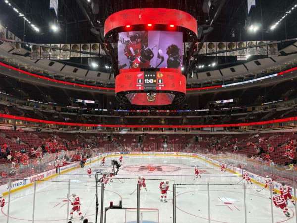 United Center, section: 117, row: 12, seat: 4