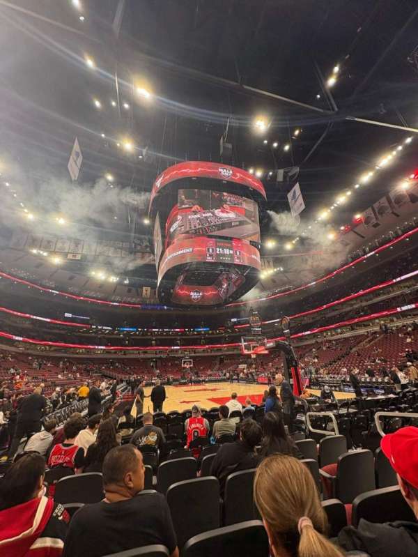 United Center, section: 107, row: H, seat: 6