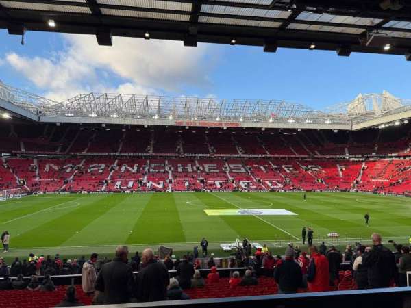 Old Trafford, section: S221, row: F, seat: 162