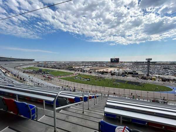 Texas Motor Speedway, section: PU117, row: 41, seat: 1-3