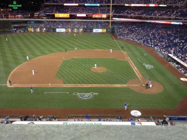 Citizens Bank Park, section: 325, row: 1, seat: 20