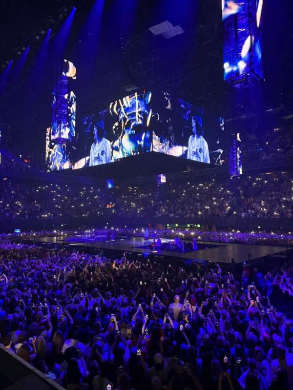 Ziggo Dome, section: 102, row: 1, seat: 29