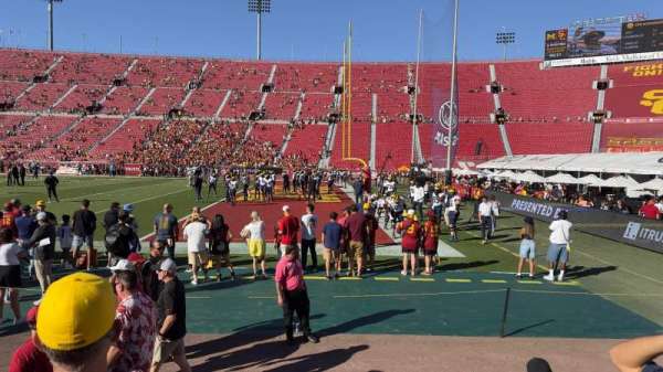 Los Angeles Memorial Coliseum, section: 104A, row: 3, seat: 1