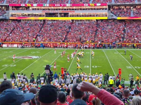 Arrowhead Stadium, section: 136, row: 32, seat: 7