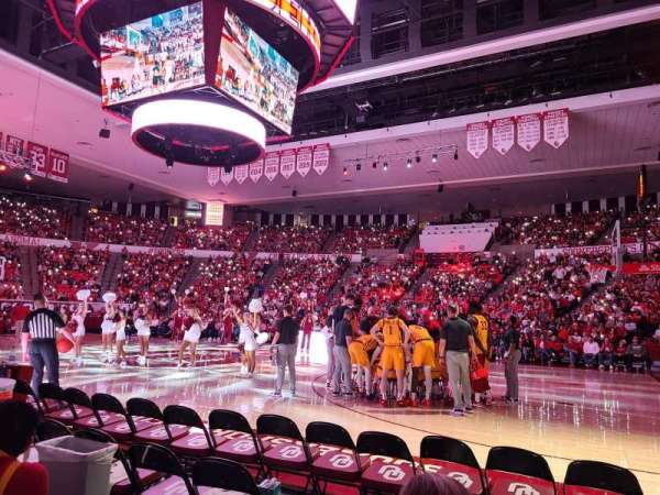 Lloyd Noble Center, section: F7, row: C, seat: 3