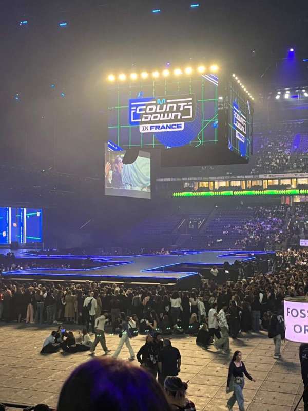 Paris La Défense Arena, section: 104, row: 15, seat: 39