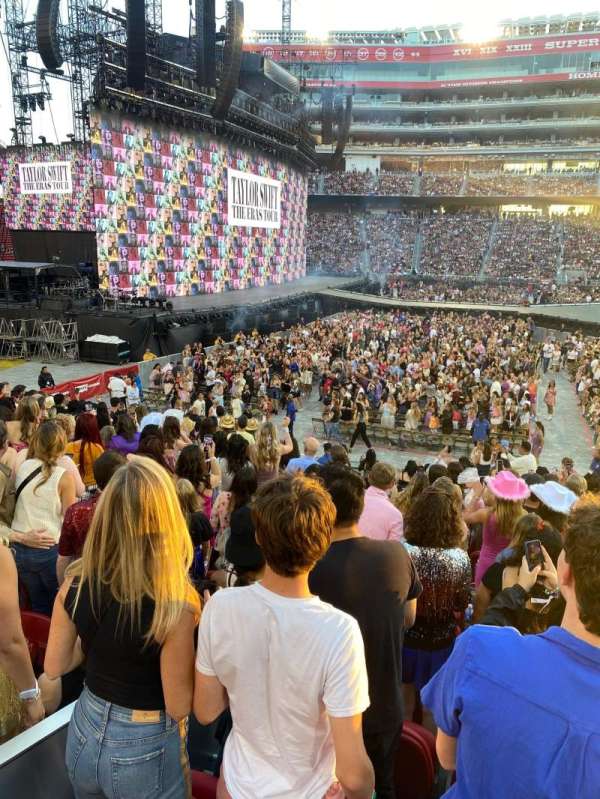 Levi's Stadium, section: C117, row: 16, seat: 8