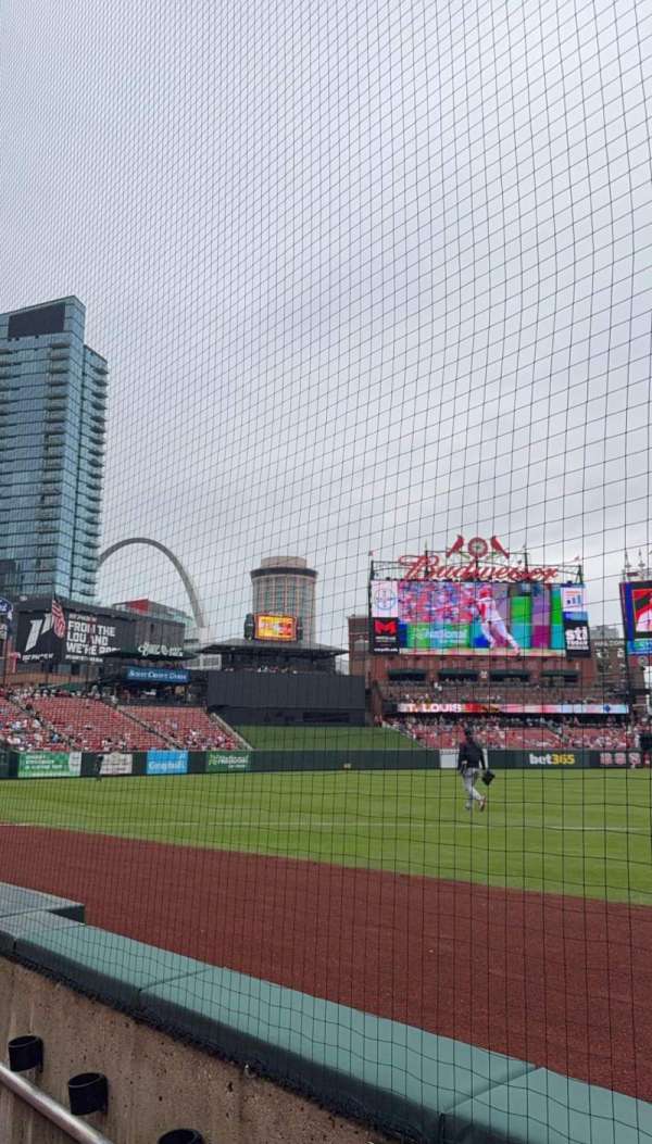 Busch Stadium, section: 162, row: 01, seat: 04