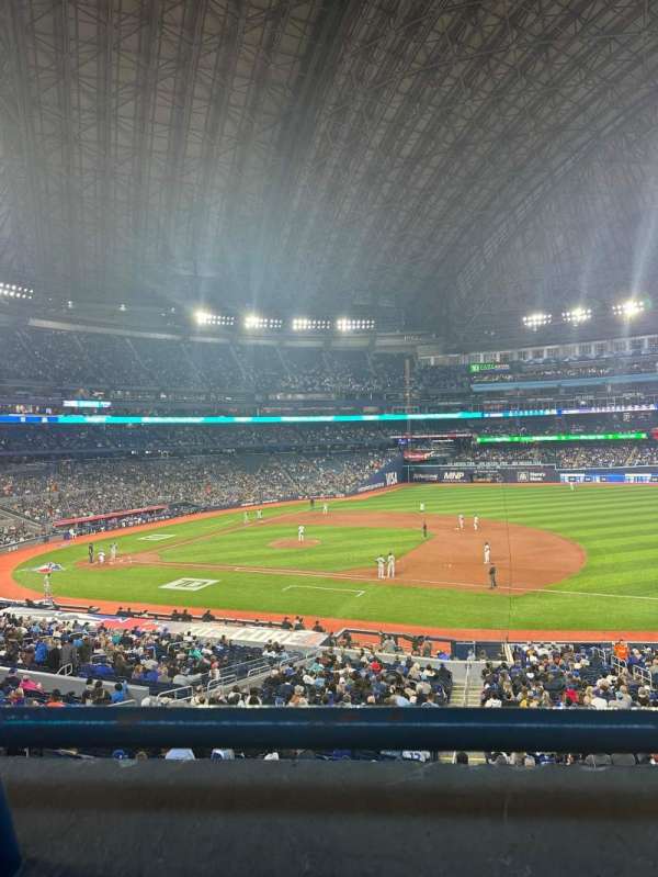Rogers Centre, section: 216, row: 1, seat: 9