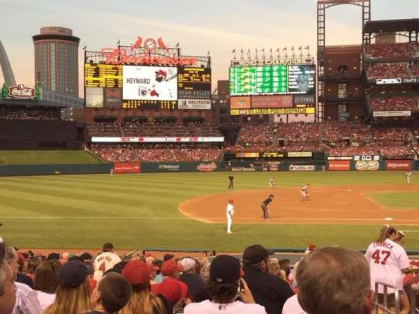 Busch Stadium, section: 184, row: 9, seat: 2