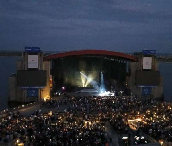 Jones Beach Theater, section: 307, row: A, seat: 16
