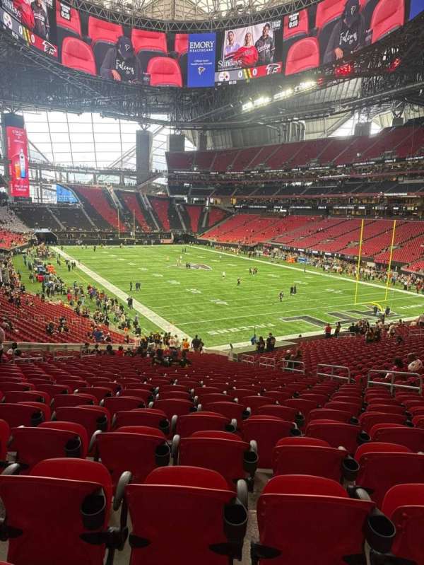 Mercedes-Benz Stadium, section: 122, row: 40, seat: 8