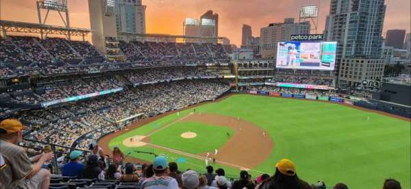 Petco Park, section: 315, row: 17, seat: 3