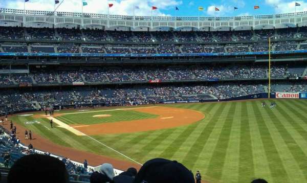 Yankee Stadium, section: 209, row: 6, seat: 11