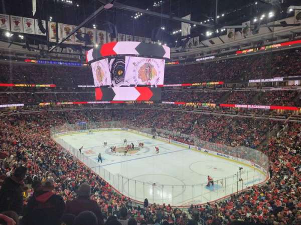 United Center, section: 212, row: 7, seat: 7
