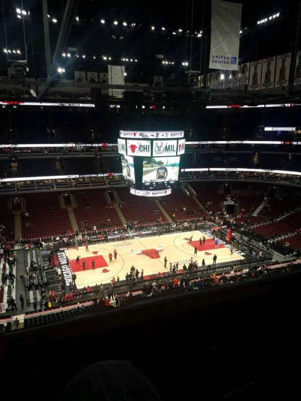 United Center, section: 319, row: 9, seat: 15