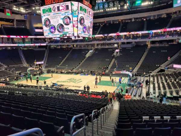 Fiserv Forum, section: 115, row: 24, seat: 24