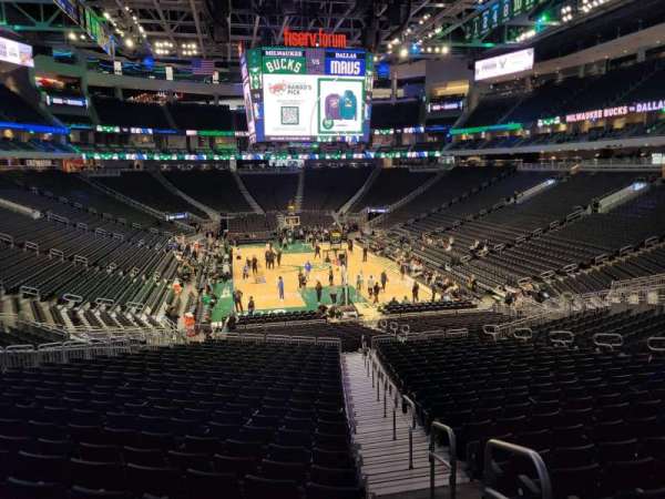 Fiserv Forum, section: 113, row: 27, seat: 1