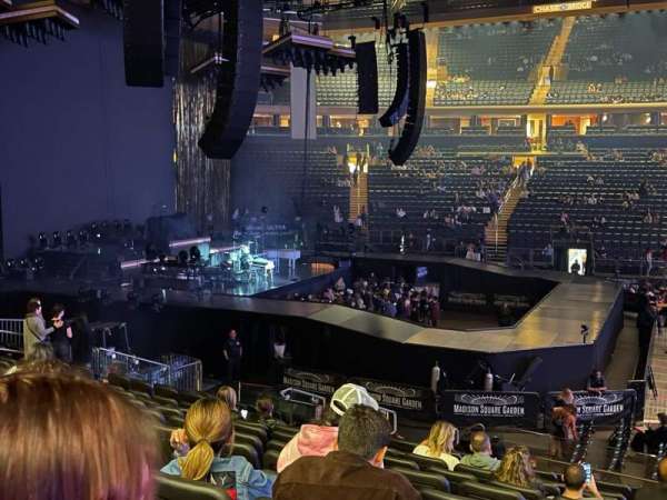 Madison Square Garden, section: 116, row: 15, seat: 20