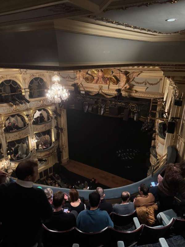 Wyndham's Theatre, section: Grand Circle, row: E, seat: 5