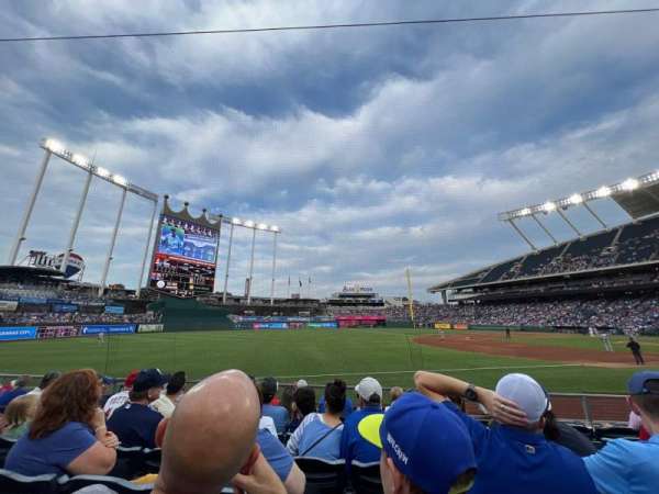 Kauffman Stadium, section: 114, row: H, seat: 9
