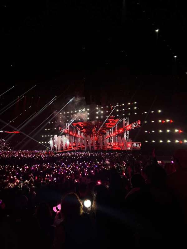 Paris La Défense Arena, section: 114, row: 11, seat: 18