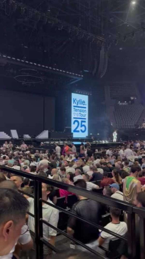 Accor Arena, section: Balcon O, row: 27, seat: 29