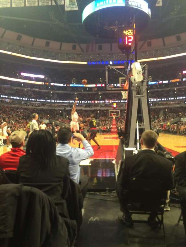United Center, section: 117, row: A, seat: 7