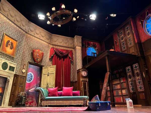 Duchess Theatre, section: Stalls, row: A, seat: 6