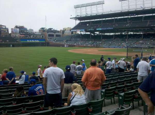 Wrigley Field, section: 105, row: 1, seat: 4