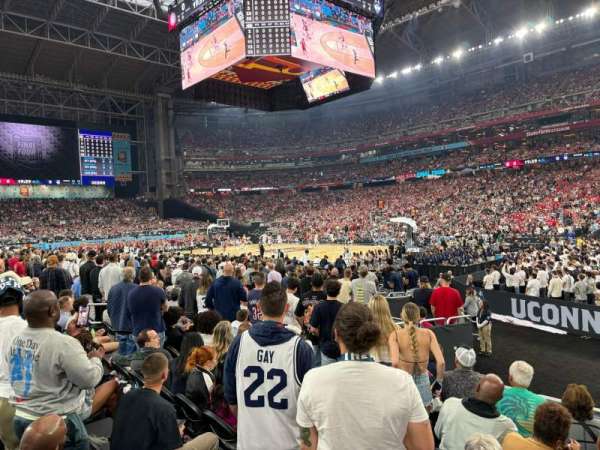 State Farm Stadium, section: 126, row: V, seat: 1