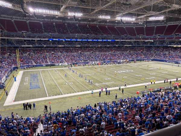 The Dome at America's Center, section: 318, row: A, seat: 7