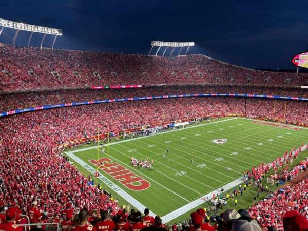 Arrowhead Stadium, section: 331, row: 14, seat: 12