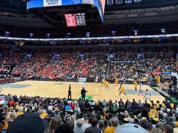 Enterprise Center, section: 102, row: M, seat: 15