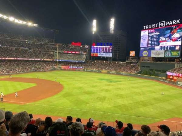 Truist Park, section: 215, row: 7, seat: 10