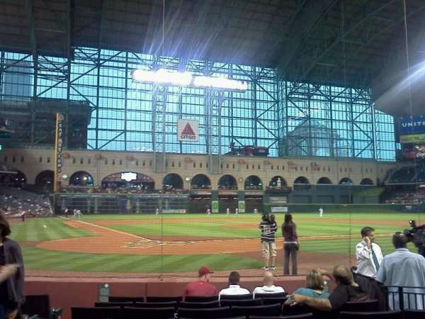 Daikin Park, section: E, row: 8, seat: 4