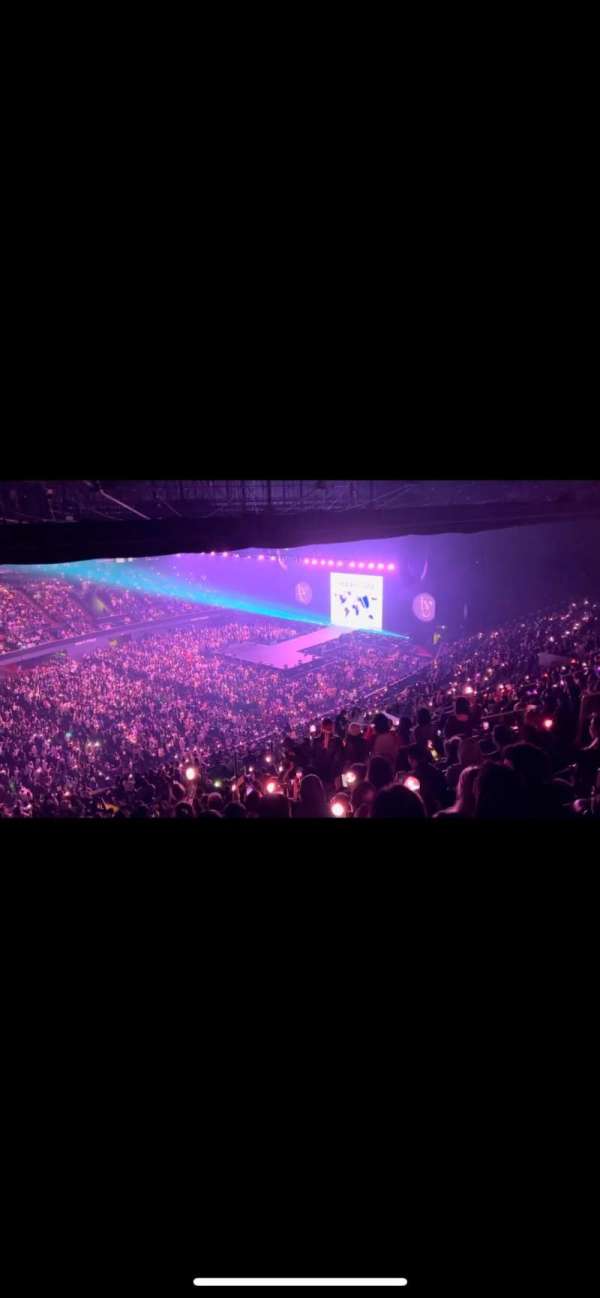 Kia Forum, section: 205, row: 20, seat: 1