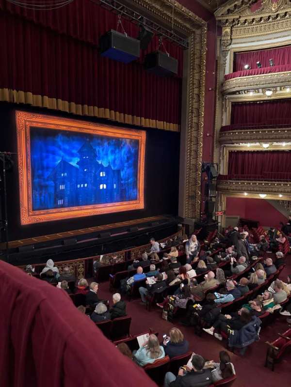 CIBC Theatre, section: Dress Circle Box 1, row: BX1, seat: 205