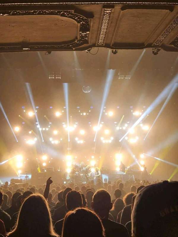 Chicago Theatre, section: MNFL4L, row: K, seat: 407