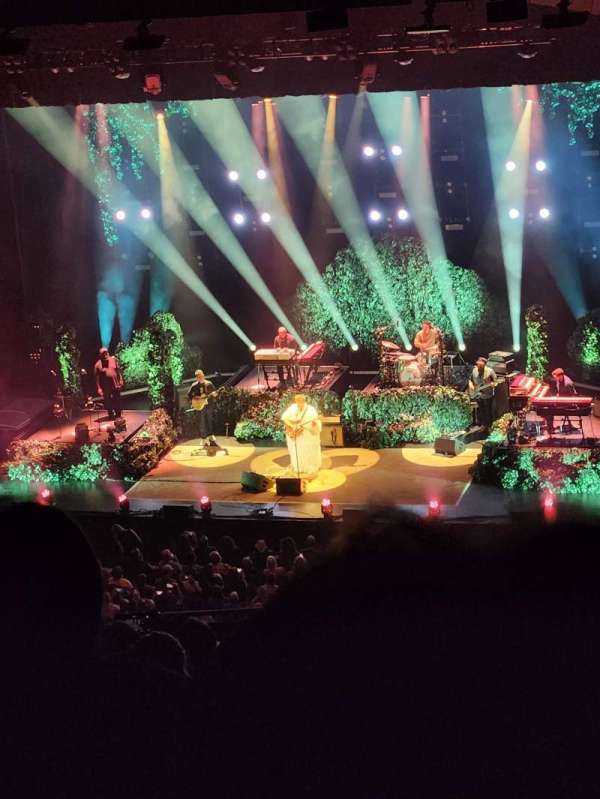 Miller High Life Theatre, section: 2RC, row: R, seat: 5