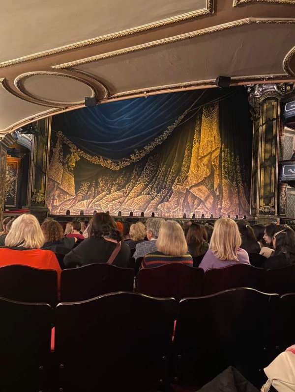 His Majesty's Theatre, London, section: Stalls, row: M, seat: 33