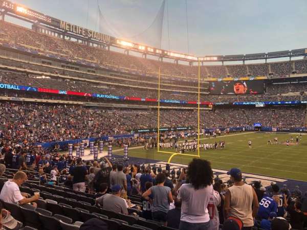 MetLife Stadium, section: 148, row: 21