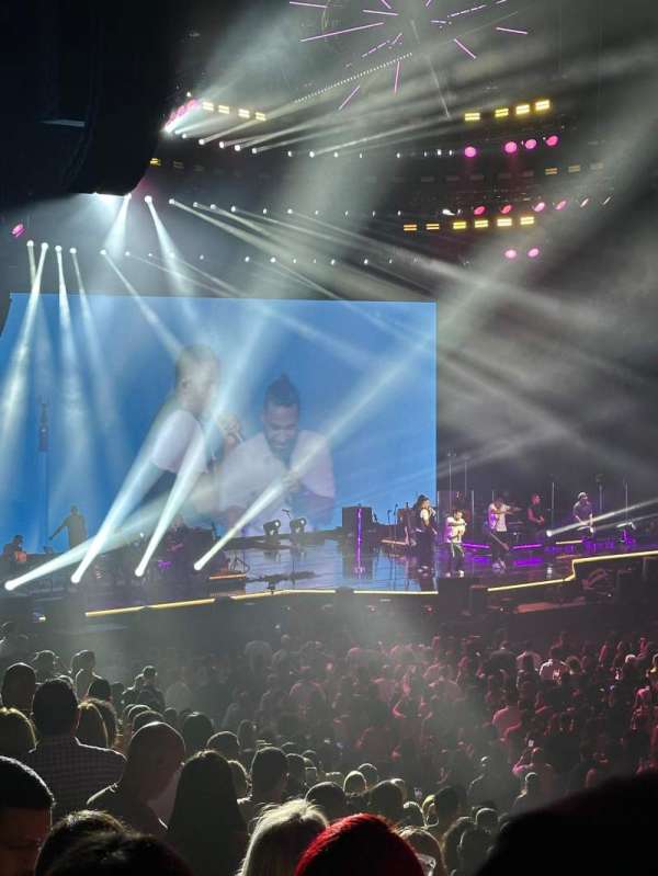 Coliseo De Puerto Rico, section: 114, row: R, seat: 13