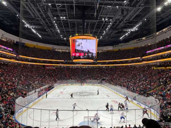Centre Vidéotron, section: 117, row: LL, seat: 3