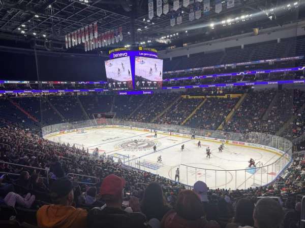 Centre Vidéotron, section: 119, row: AAA, seat: 1